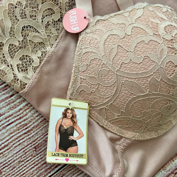NWT! ⭐️ Spree Intimates • Lace Trim Push Up Bodysuit - Color Nude, Size 1X - Picture 12 of 16